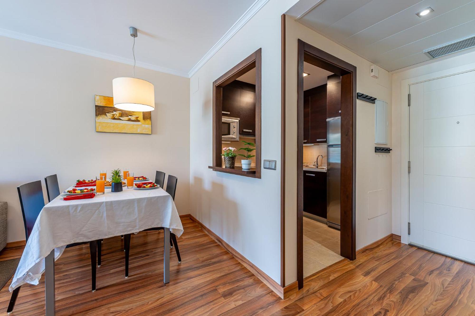 797 Holiday Rentals - Arcosur 4- Elegante Apartamento A 1 Min De La Playa 阿罗约德拉迷雅 外观 照片